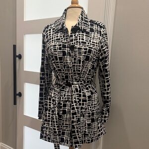 Chic Black and White Patterned Jacket